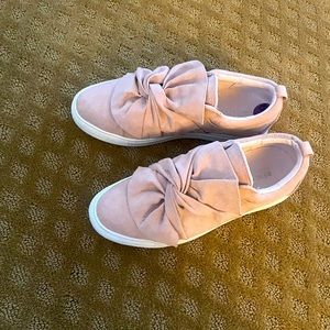 Pink dress sneaker woman’s size 6.5 like new